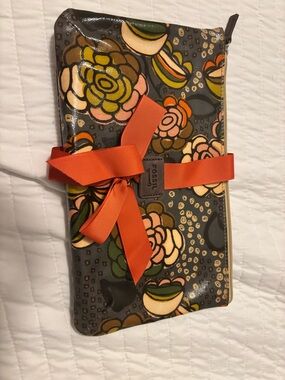 Fossil Gray Floral Zip Wallet with Orange Bow